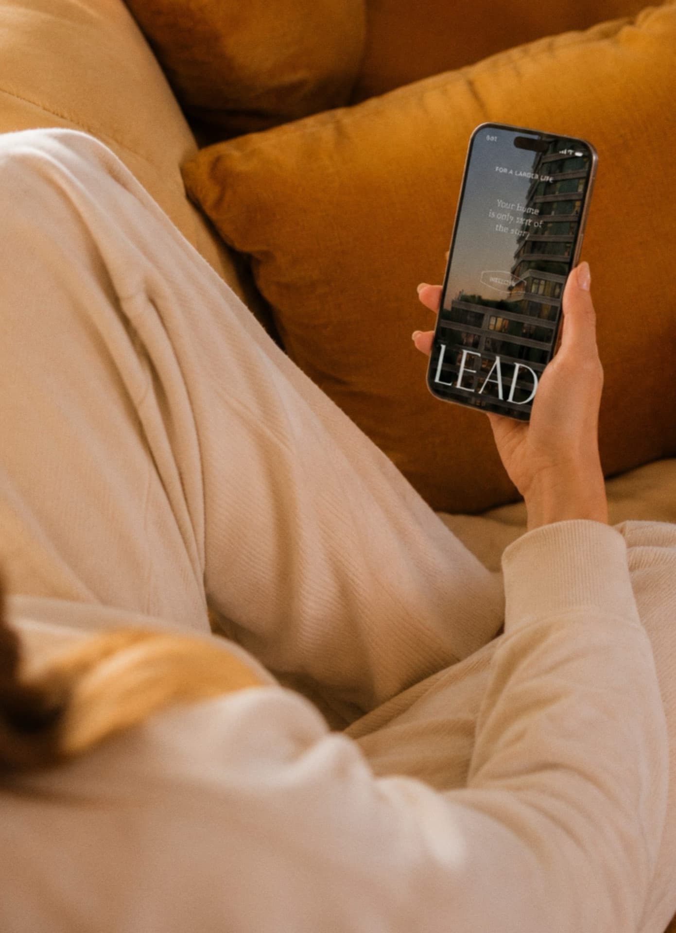 De LEAD-app op een telefoon